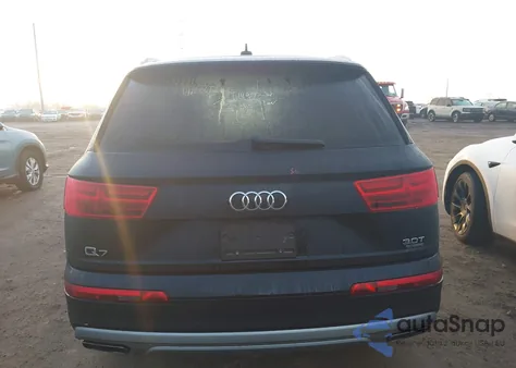 2018 Audi Q7 3.0T Premium из США, поврежденный, VIN WA1AAAF77JD005437